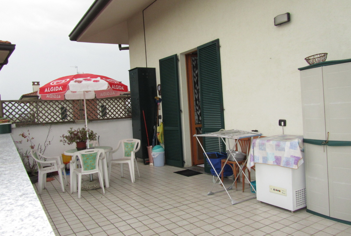Vimercate – Due Locali con Sottotetto – Via Velasca