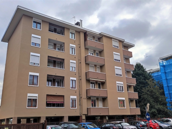 Varedo, Ultimo piano quattro locali di 130mq